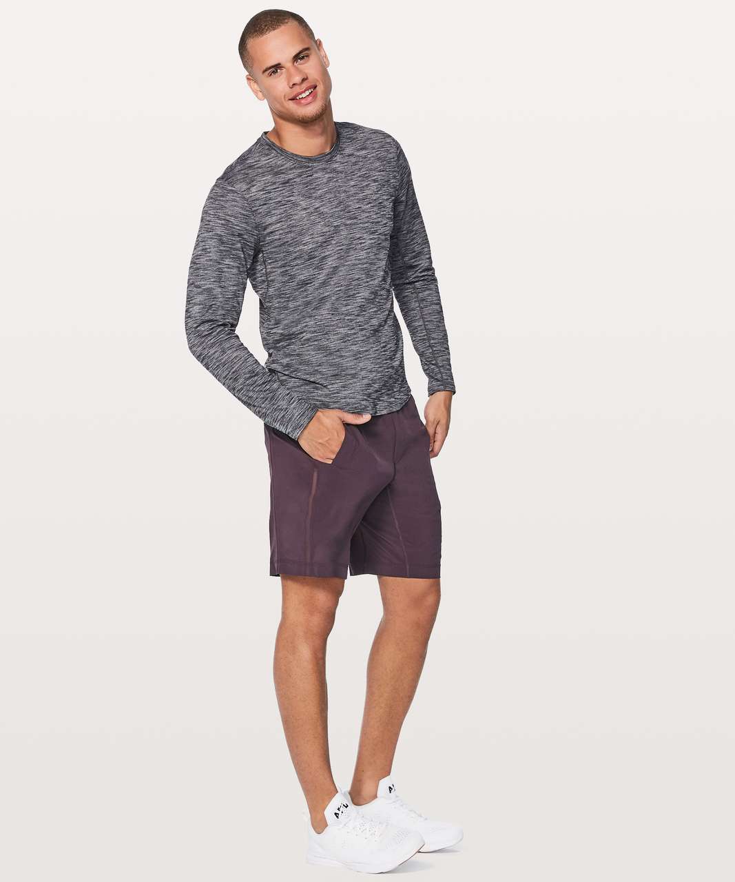 Lululemon Pace Breaker Short 9" - Black Cherry