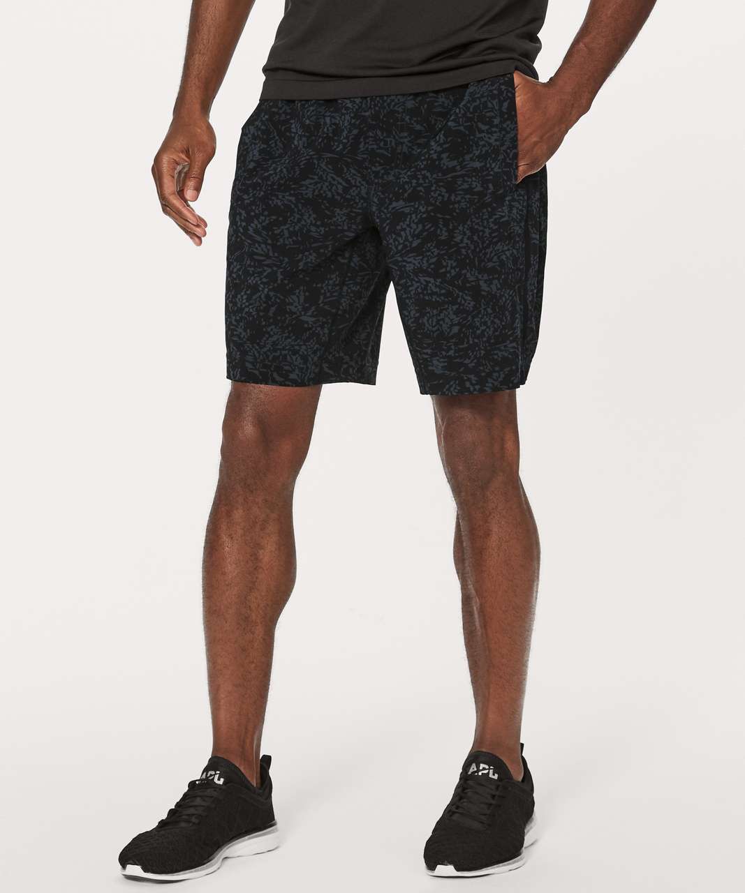 Lululemon Pace Breaker Short 9 - Transmission Darkside Black - lulu  fanatics