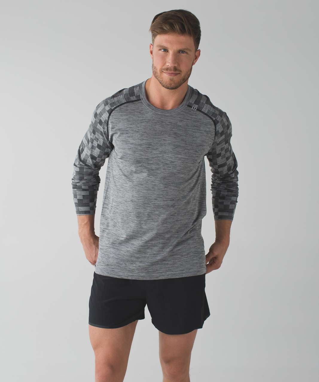 Lululemon Metal Vent Tech Long Sleeve - Slate / Black