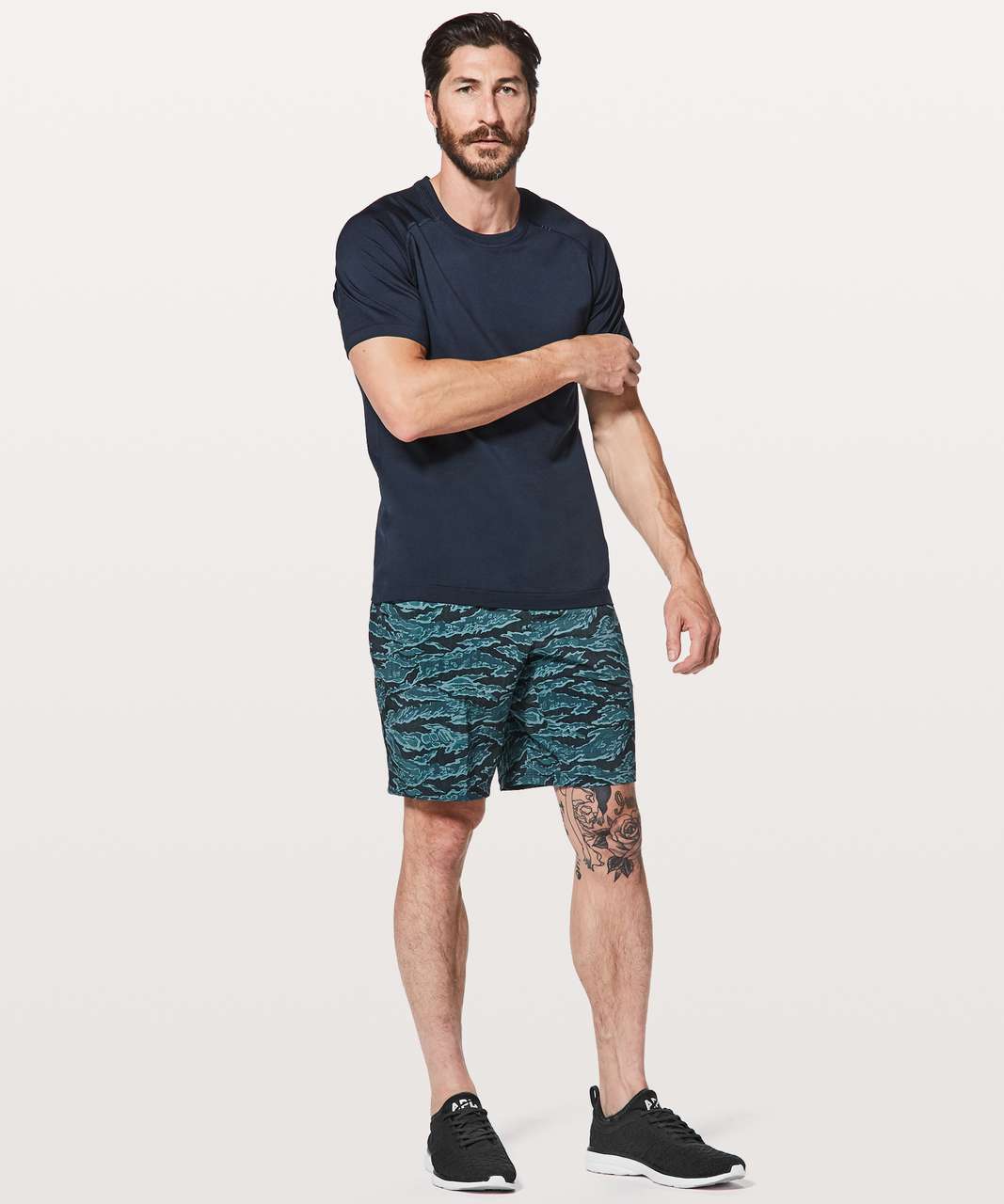 Lululemon Pace Breaker Short 9 - Tiger Camo Multi Blue - lulu fanatics