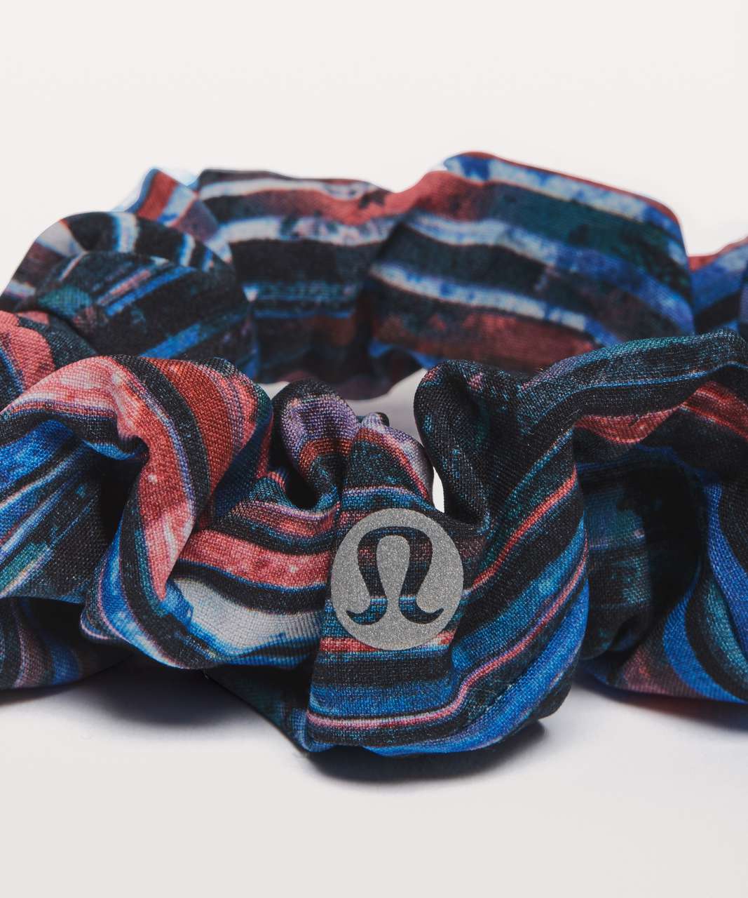 Lululemon Uplifting Scrunchie - Hinshu Alpine White Multi