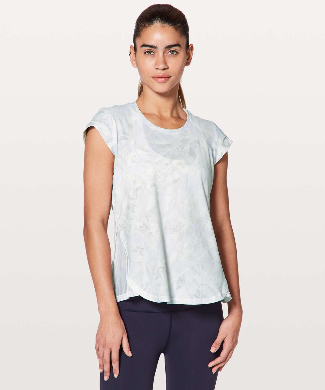 Lululemon Just Pleat It Short Sleeve - Jasmine White Multi