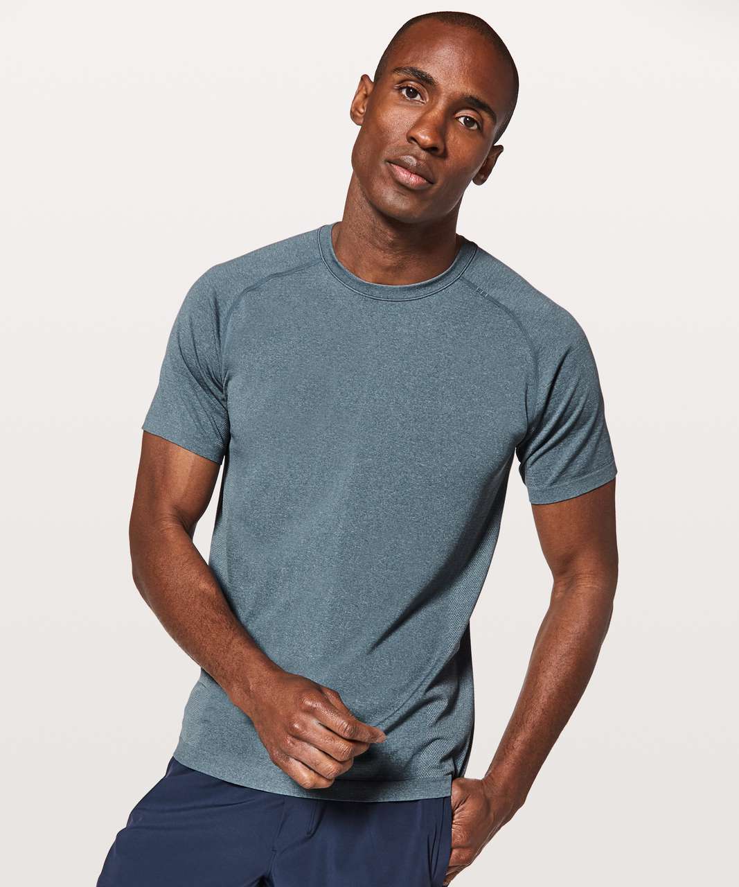  lululemon Men's Metal Vent Tech Short Sleeve Crew 2.0