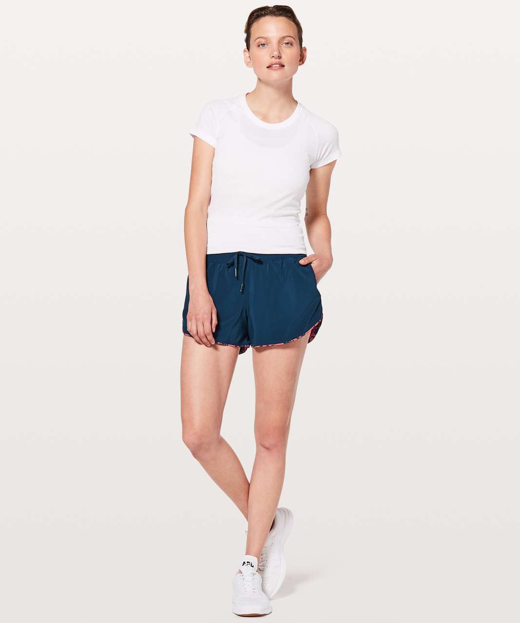 Lululemon Choose A Side Short *3 - Onyx Blue / Efflorescent Dark