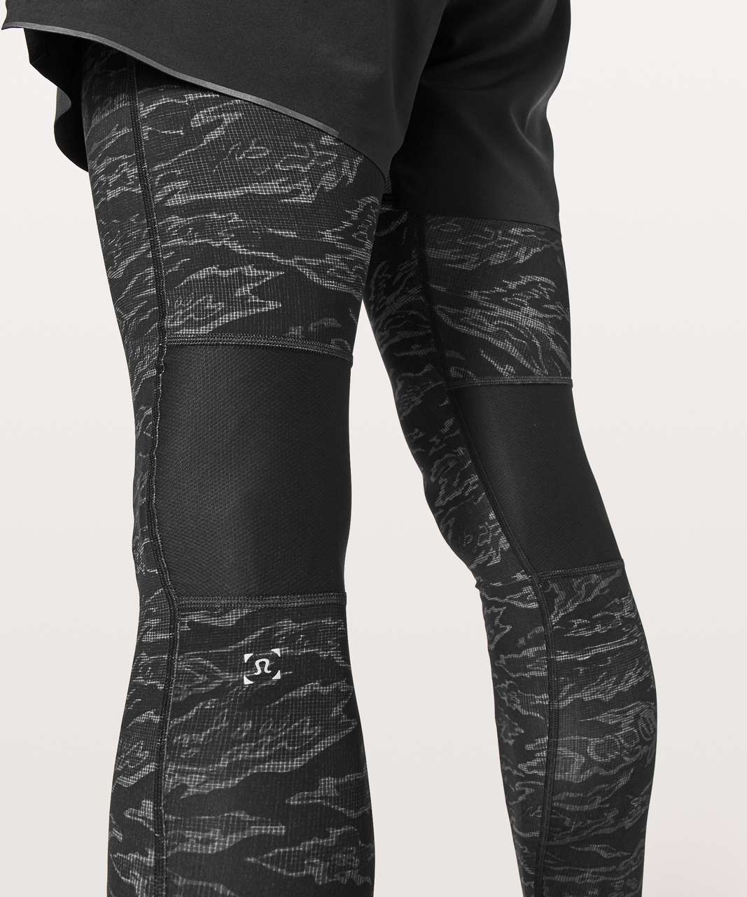 Lululemon Surge Tight *nulux 22 In Black/geo Camo Micro Coal