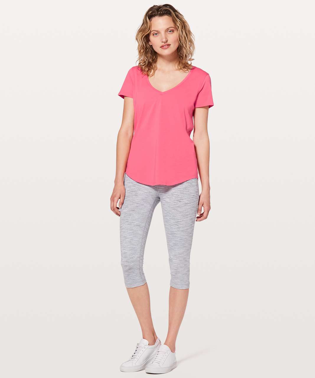 Lululemon Love Tee V - Glossy