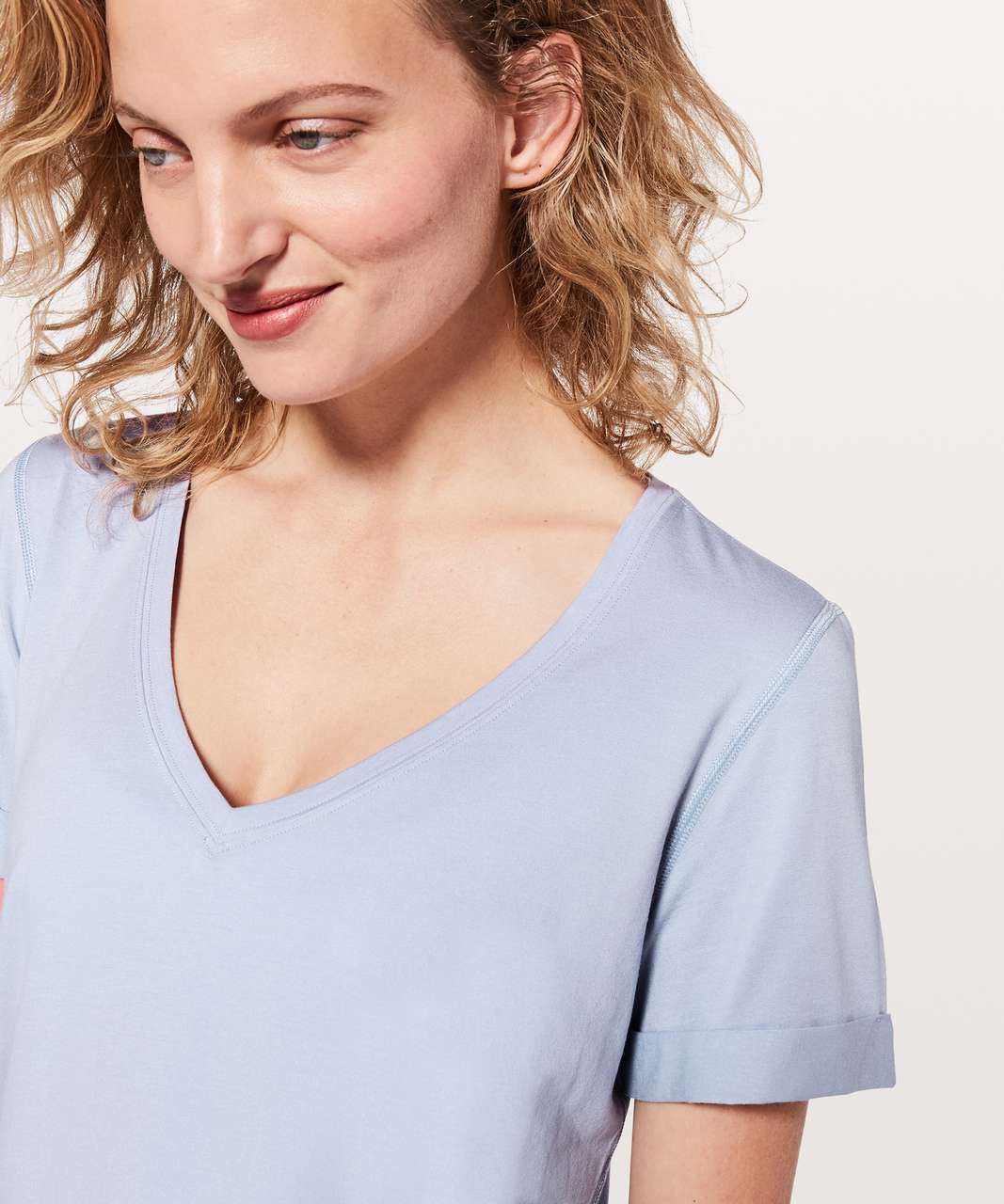 Lululemon Love Tee II - Berry Mist