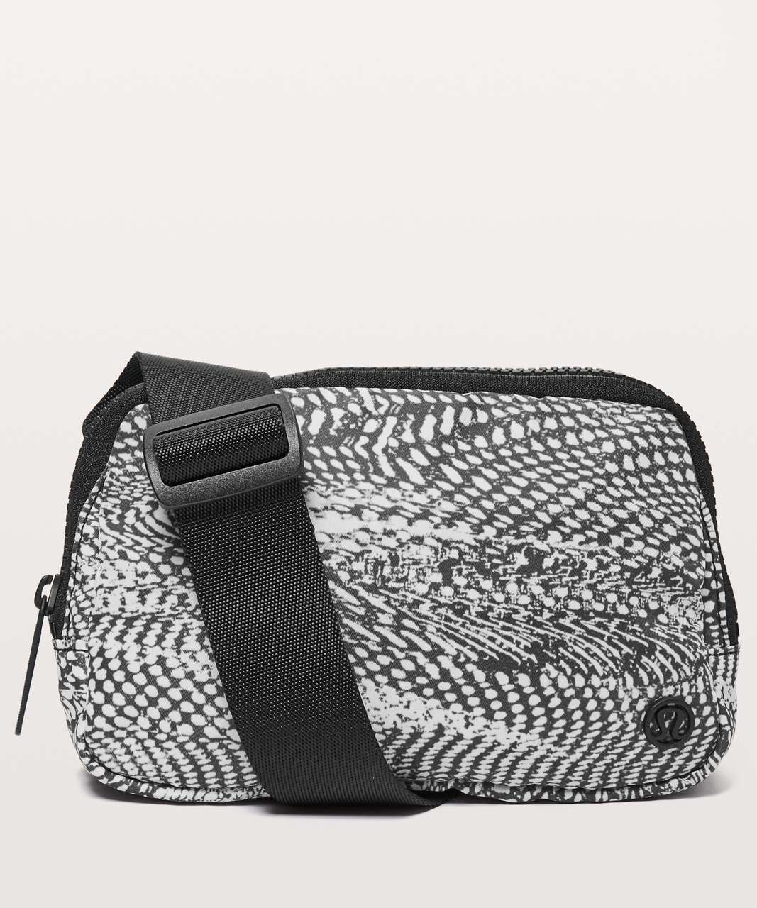 Lululemon Everywhere Belt Bag *1L - Swerve Vapor Metal Grey / Black