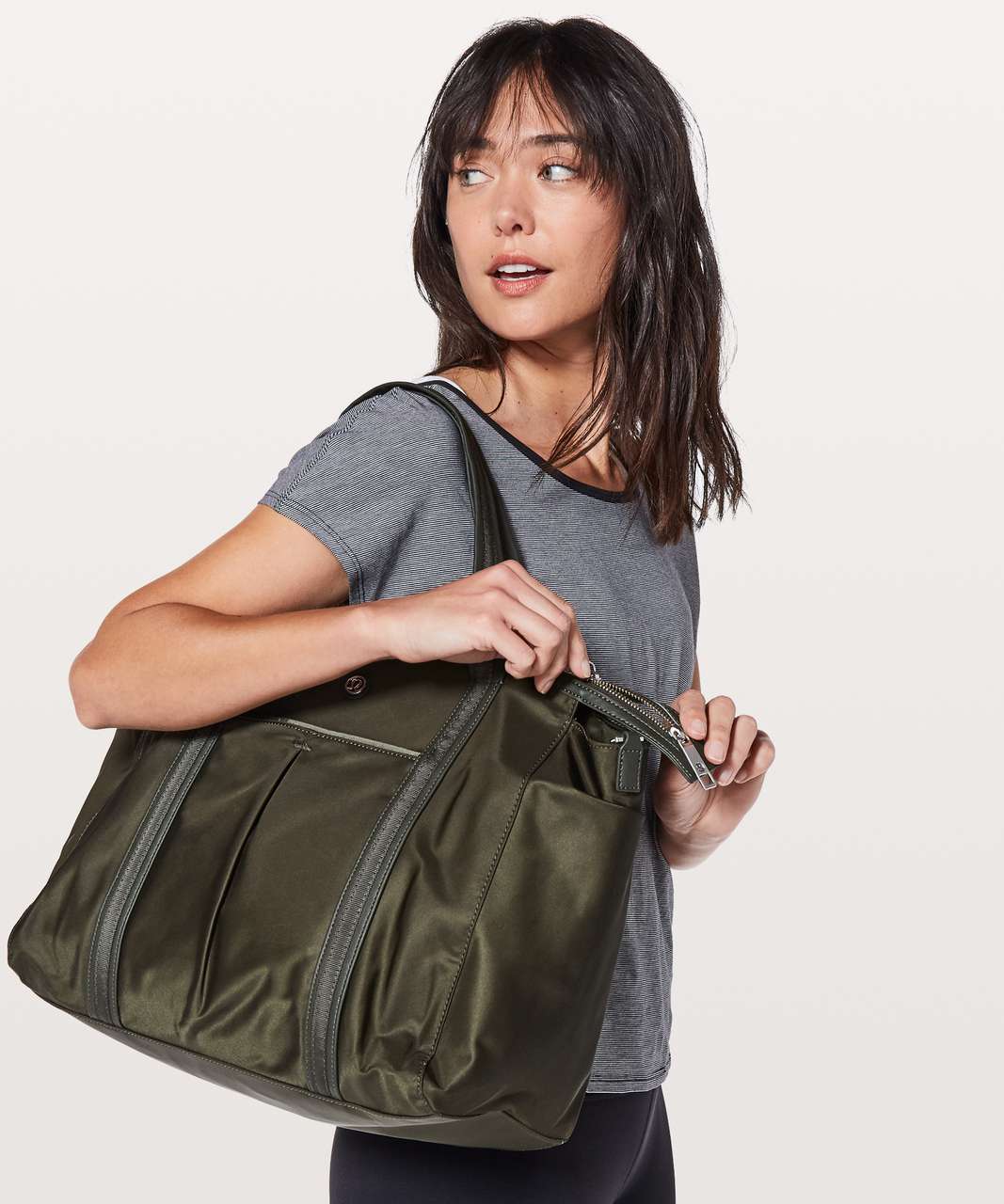 lululemon everywhere bag 23l