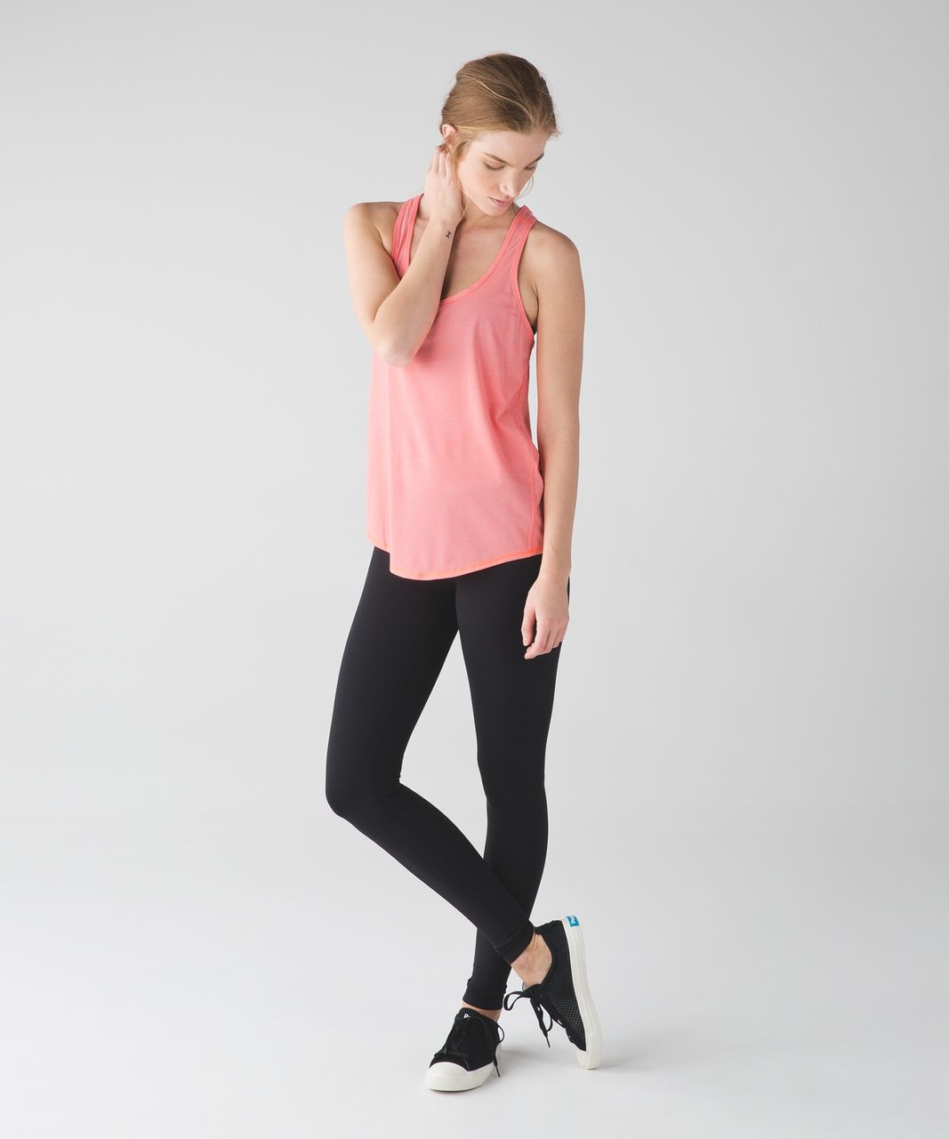 Lululemon Salute the Sun Singlet II - Heathered Very Light Flare