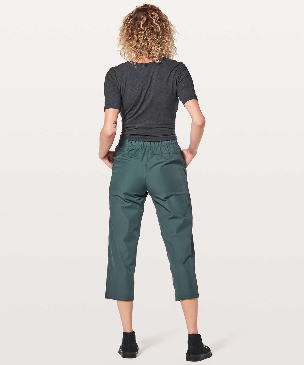 Lululemon Next Move Crop *23