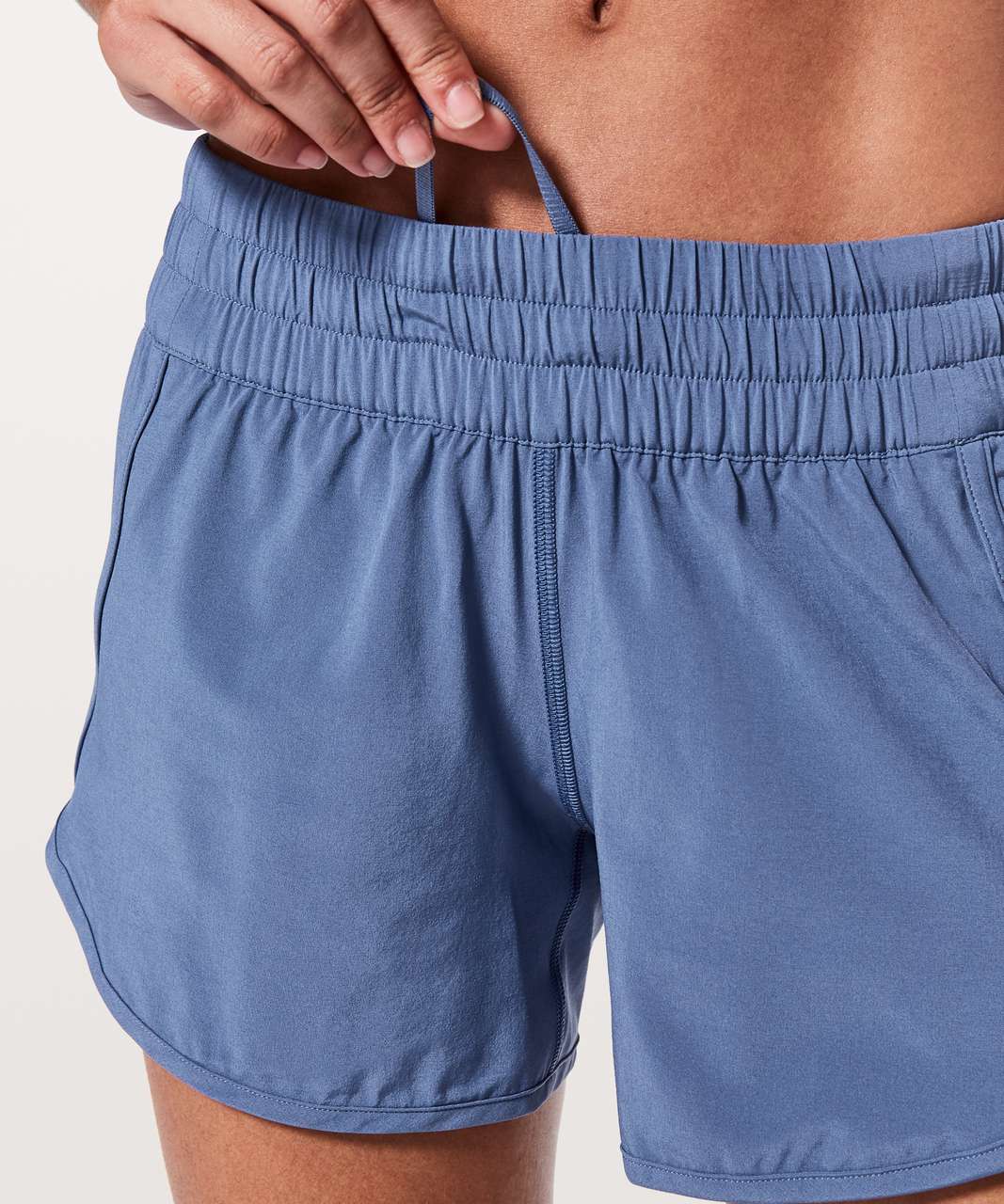 Lululemon Tracker Short V *4" - Brilliant Blue