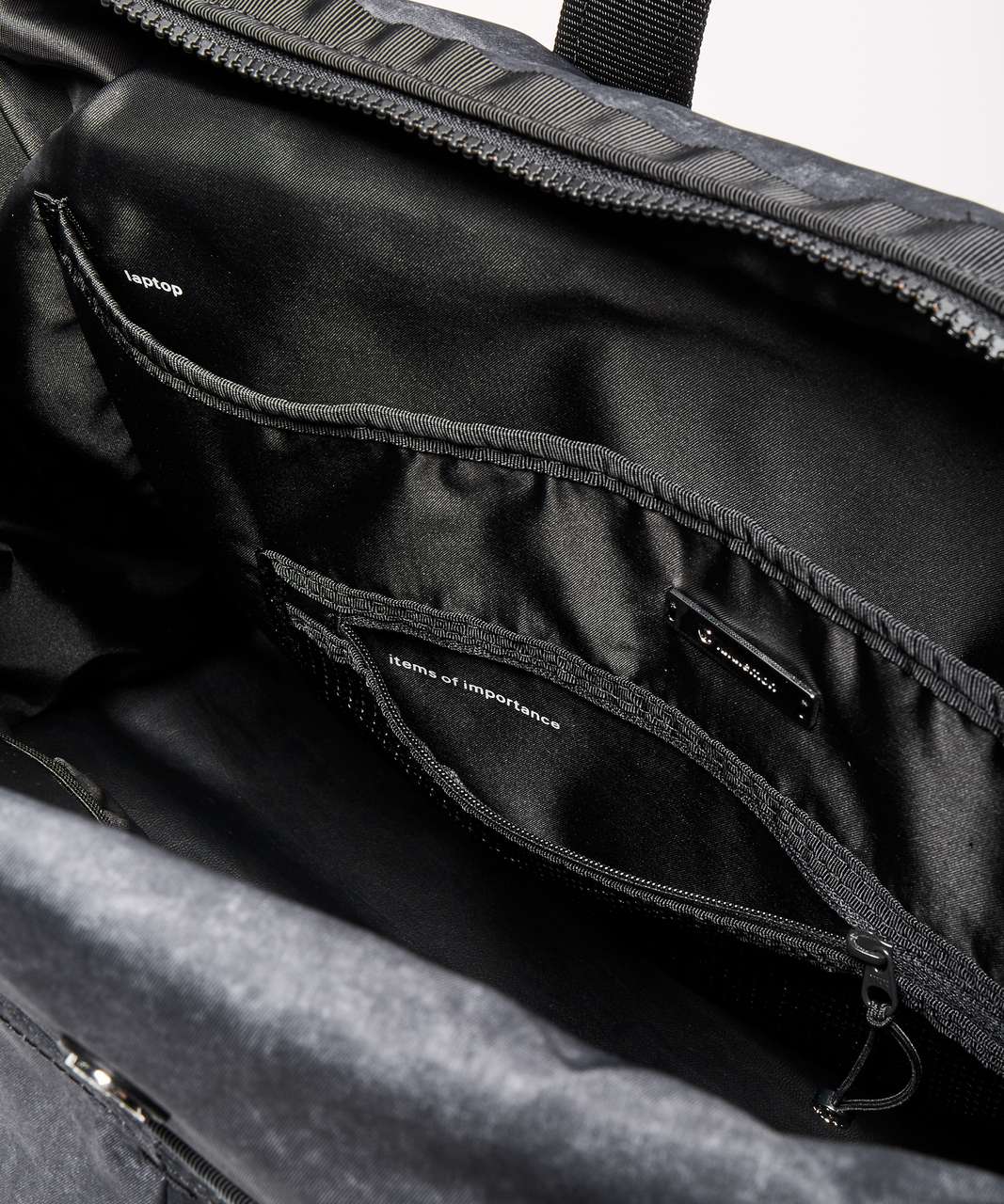 Lululemon All Day Duffel *Heatproof Pocket 31L - Gravel Dust Ice Grey ...