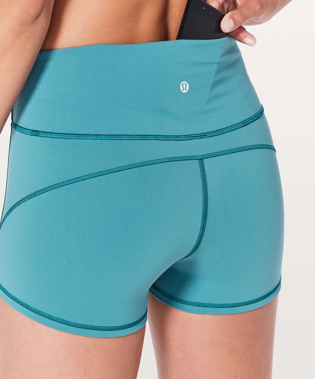 Lululemon In Movement Short *Everlux 2.5" - Pacific Teal