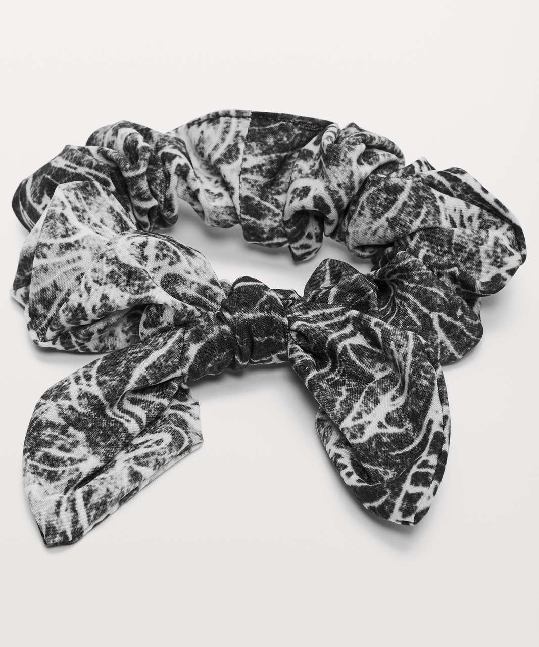 Lululemon Uplifting Scrunchie *Bow - Serigraph Alpine White Black Multi