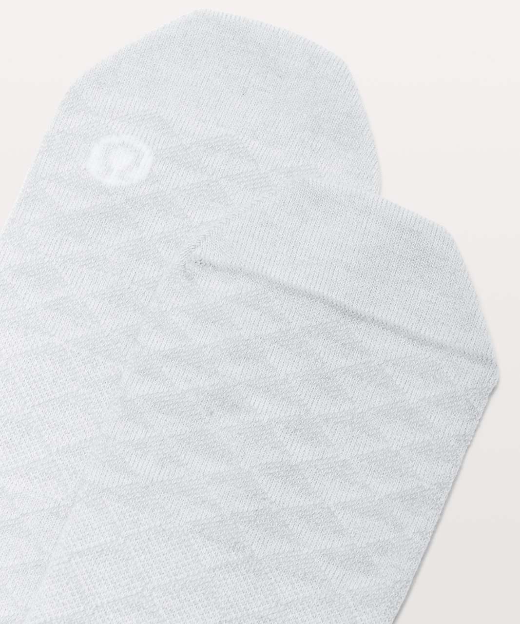 Lululemon On The Fly Sock *Mountain - Silver Fox / White