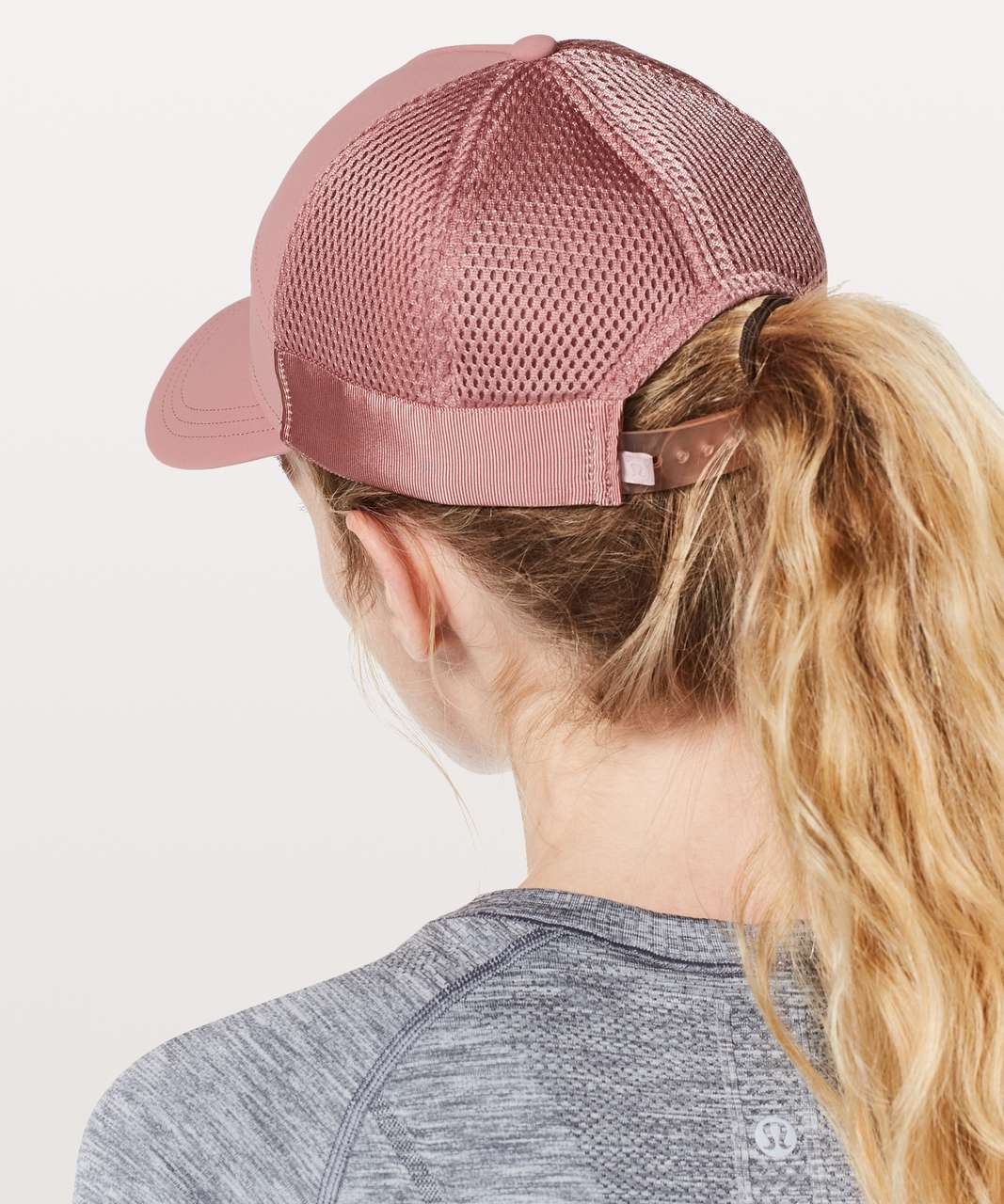 Lululemon Dash & Splash Cap II - Quicksand