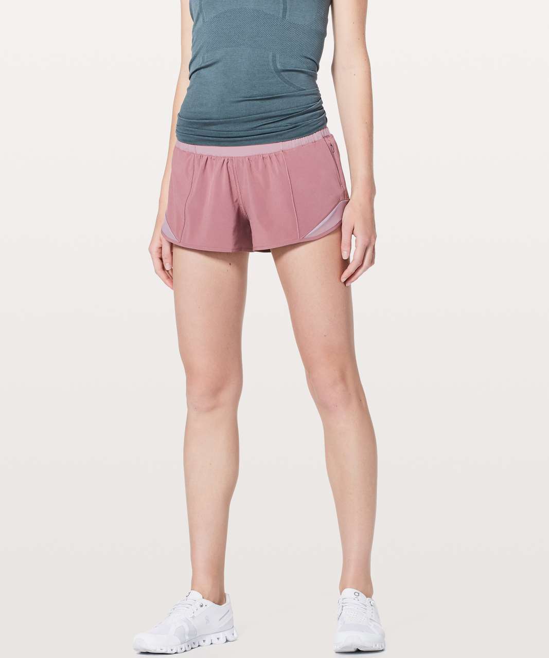 Lululemon Hotty Hot Short II *2.5" - Figue / Rose Blush