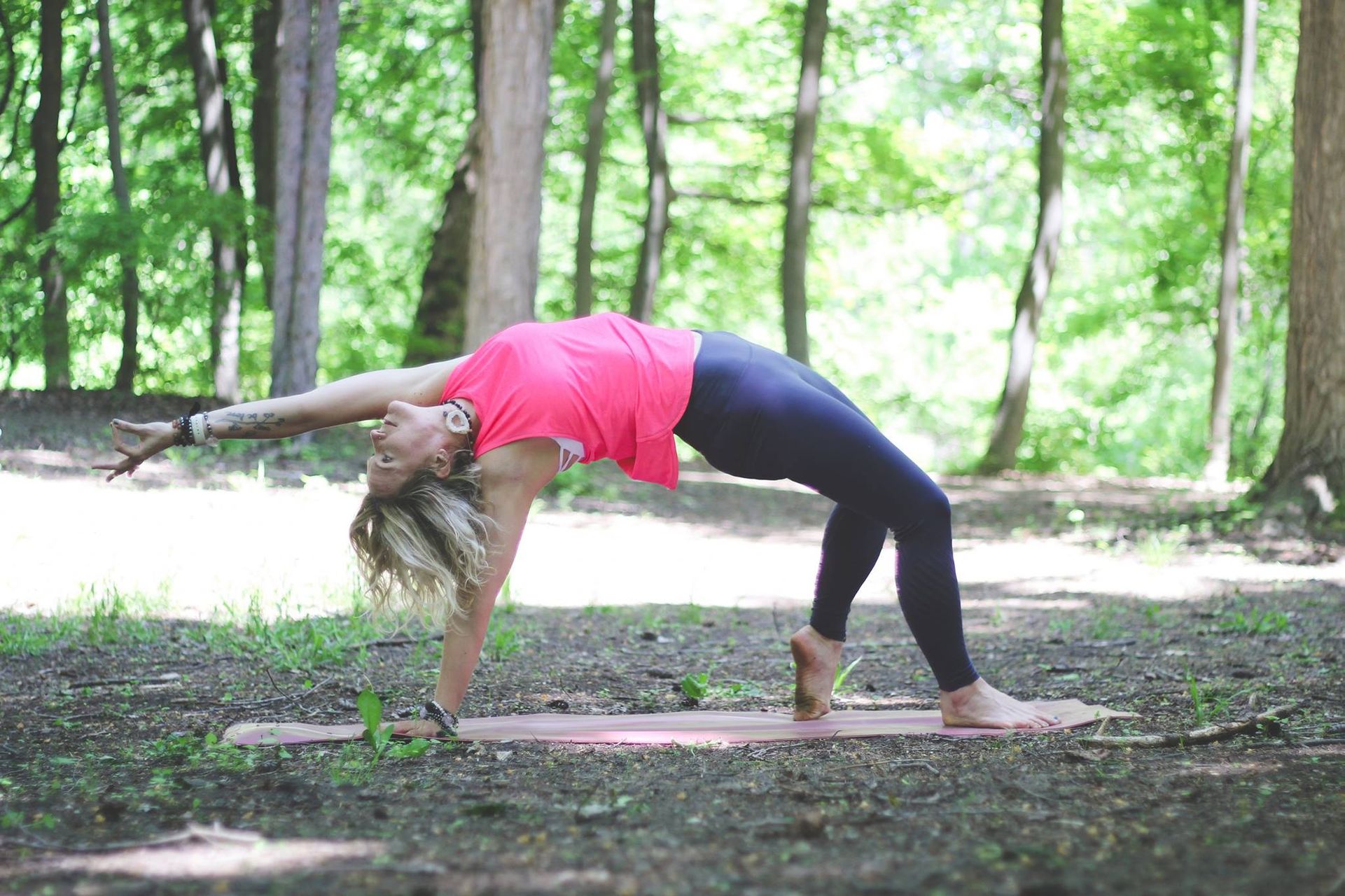 Lululemon In A Cinch Tank - Heathered Neon Pink