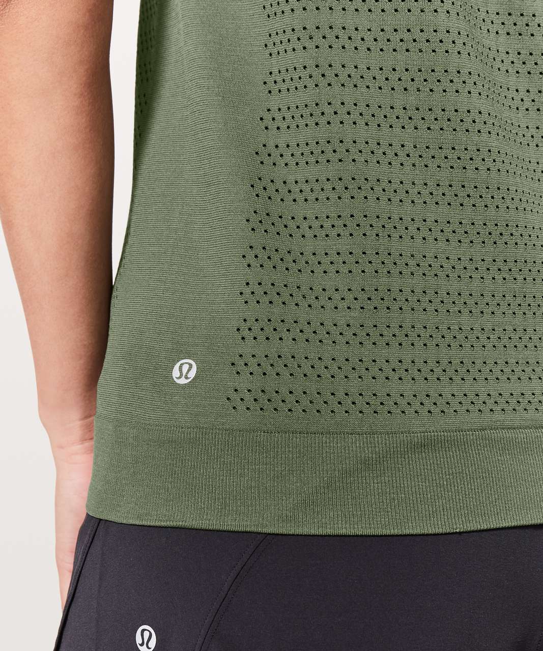 Lululemon Breeze By Muscle Tank II - Barracks Green / Barracks Green