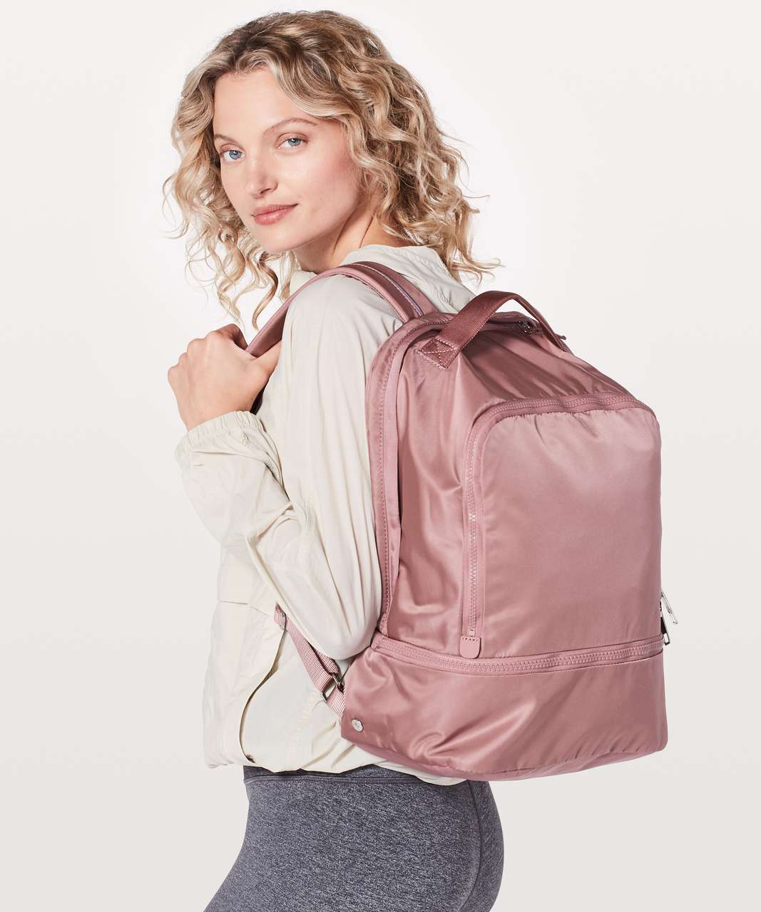 city adventurer backpack 17l