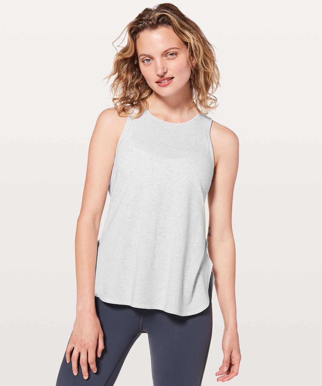 Lululemon Hit The Stride Tank - Heathered Core Ultra Light Grey