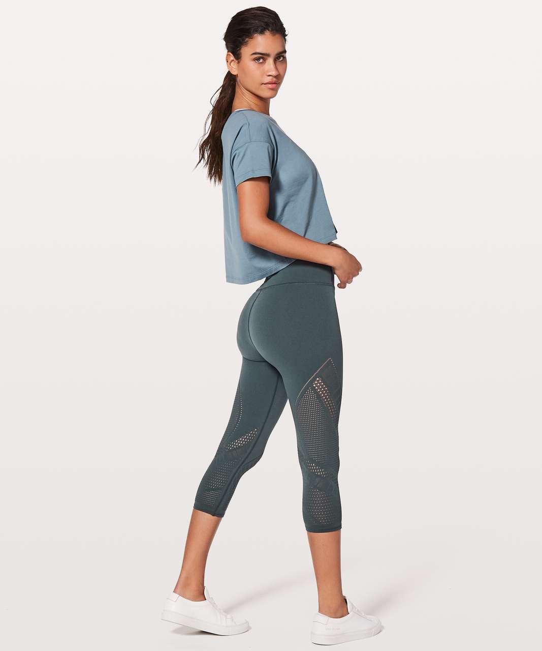 Lululemon Reveal Crop Interconnect *18" - Gravity