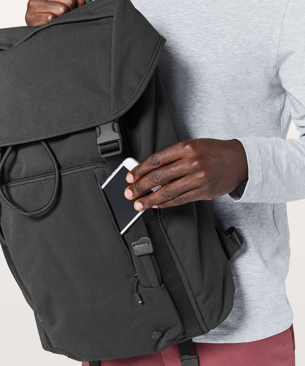lululemon command the day commute bag review