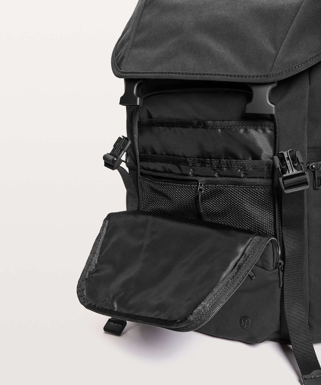 lululemon command the day backpack review