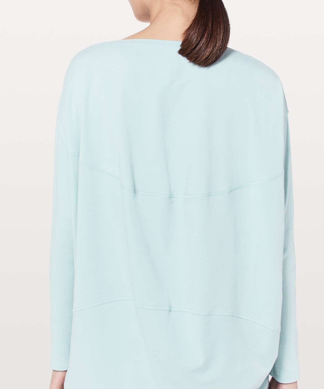 Lululemon Back In Action Long Sleeve - Glacier Ice