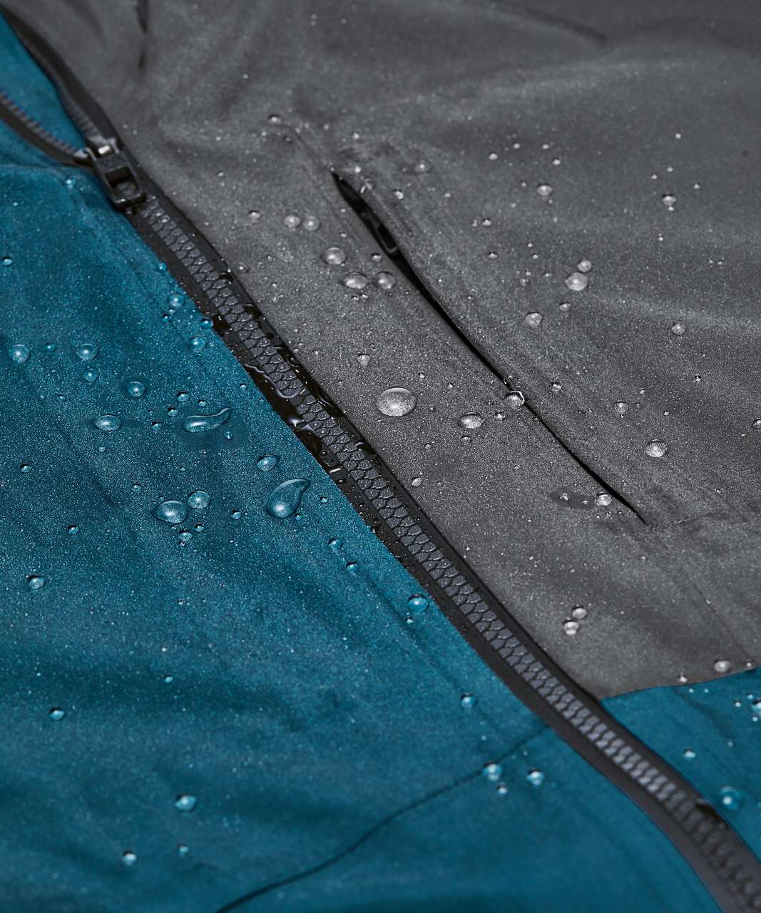 Lululemon Outpour Shell - Dark Maritime / Obsidian