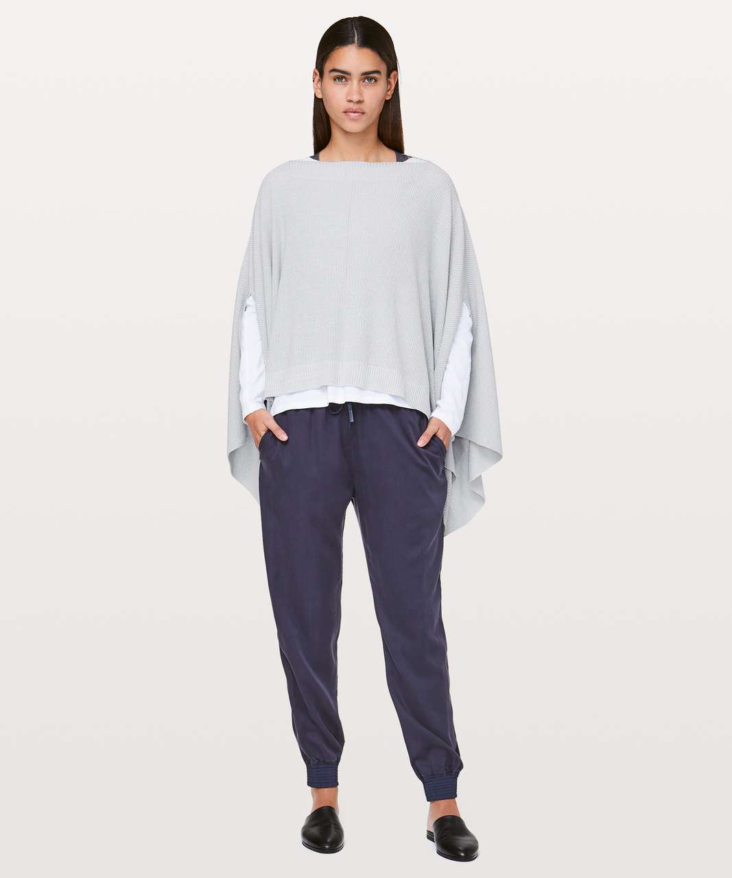 Lululemon Forward Flow Cape - Silver Fox / Alpine White (First Release)