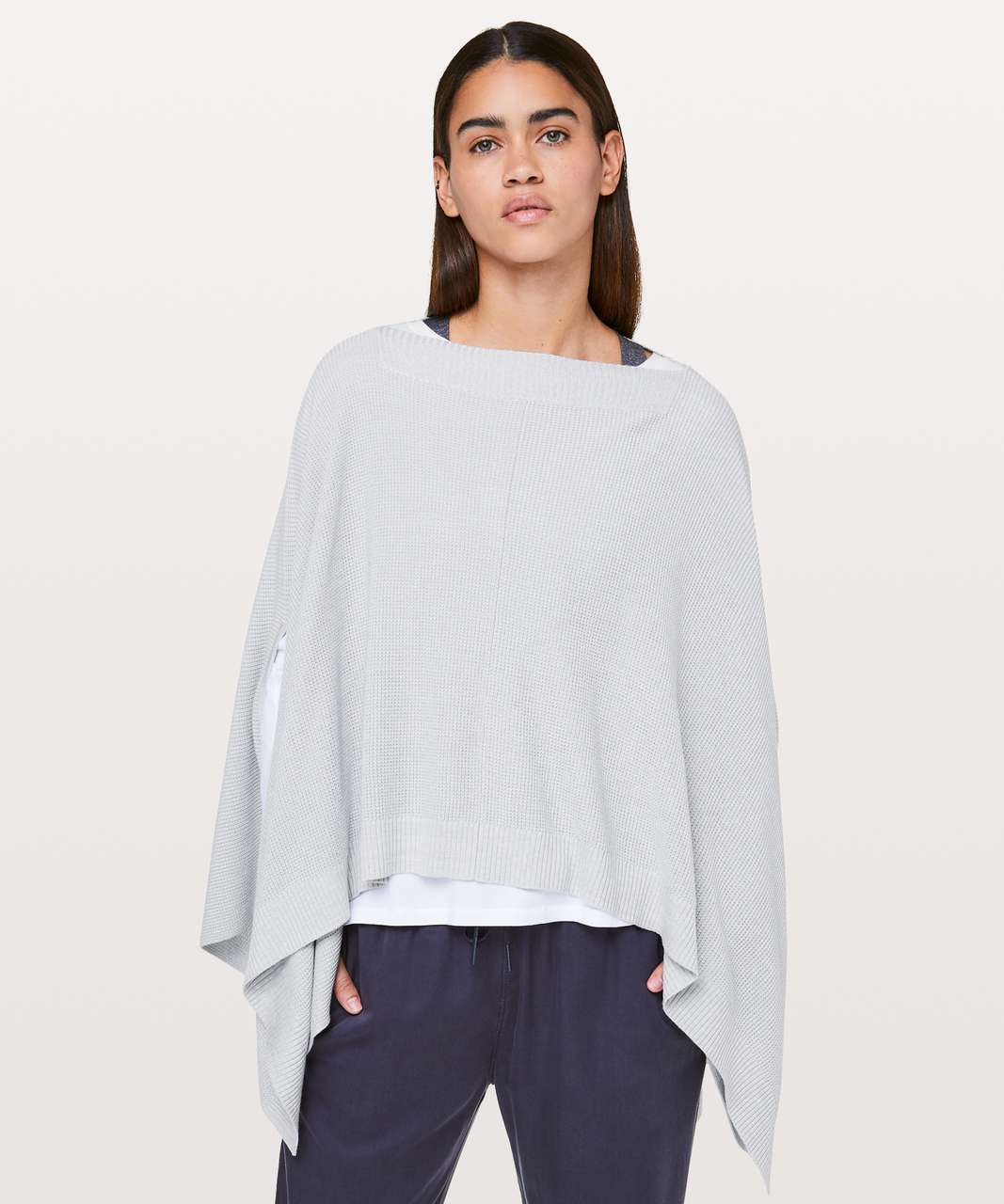 Lululemon Forward Flow Cape - Silver Fox / Alpine White (First Release)