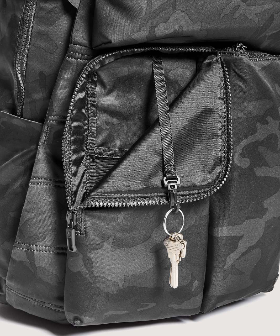 Lululemon Assert Backpack *30L - Incognito Camo Multi Grey / Black