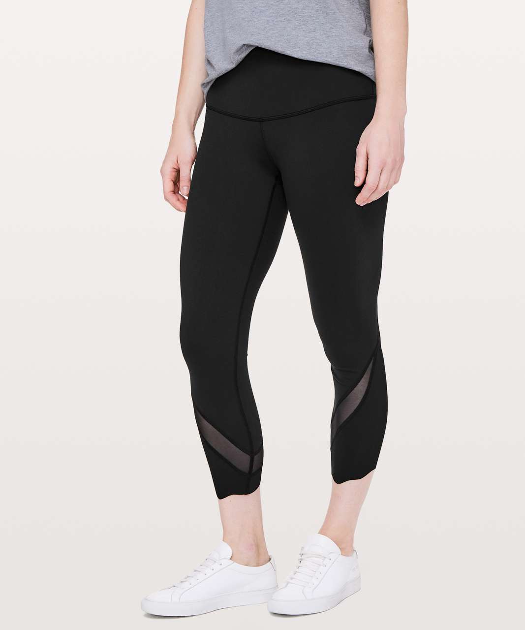 Lululemon Wunder Under Scalloped Hem High-Rise Crop 23, Women's Fashion,  Activewear on Carousell