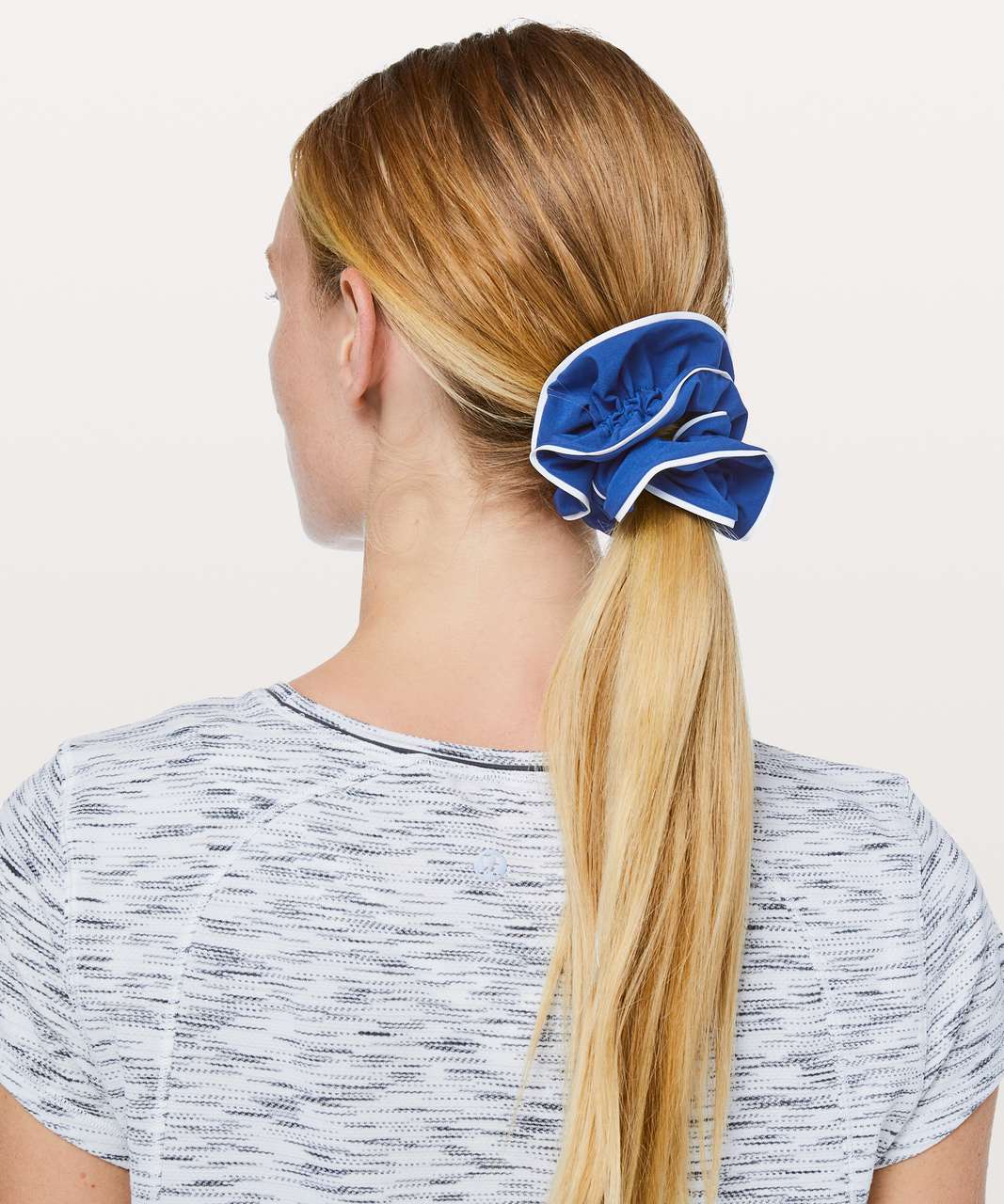 Lululemon Light Locks Scrunchie - Cyber Blue