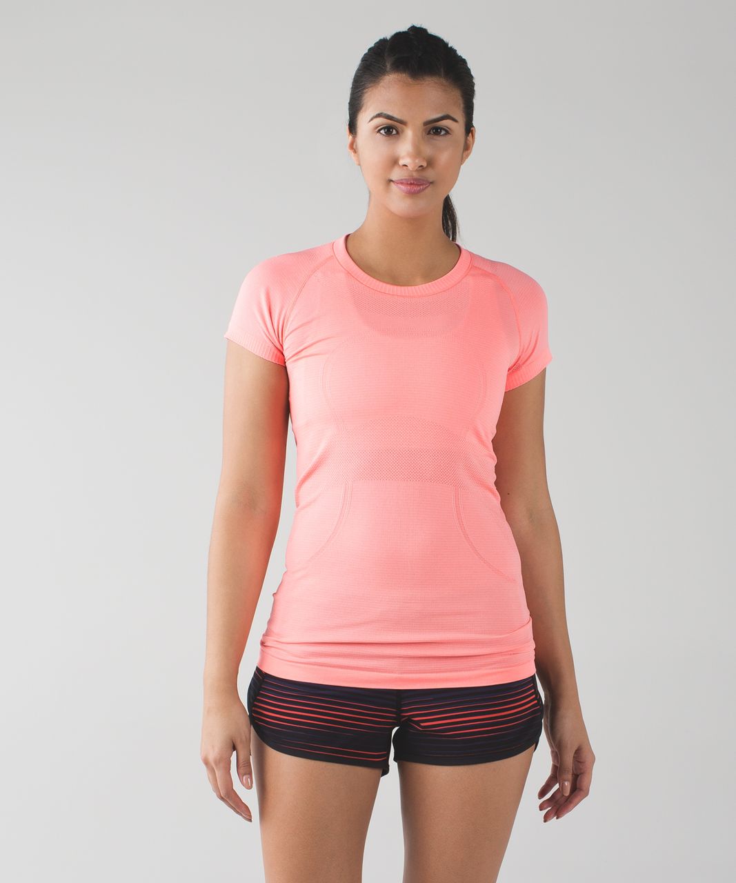 Lululemon Swiftly Tech Short Sleeve Crew - Heathered Very Light Flare