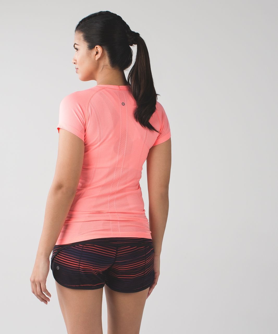 Lululemon Swiftly Tech Short Sleeve Crew - Heathered Very Light Flare