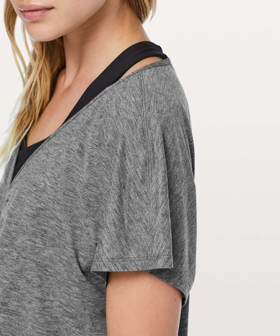 Lululemon Cruise The Circuits Short Sleeve - Heathered Black