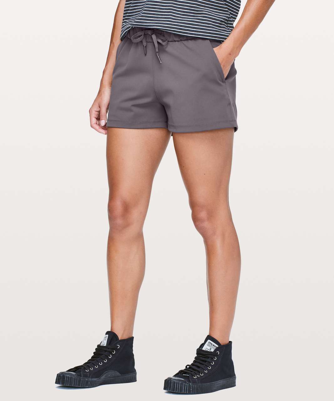 Lululemon On The Fly Short *2.5" - Moonphase