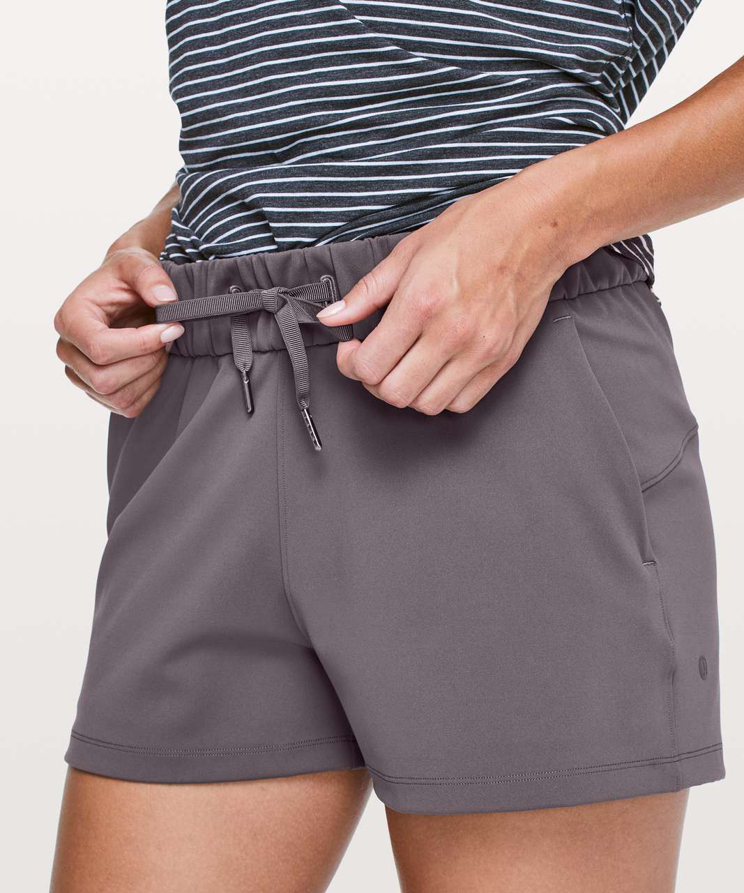 Lululemon On The Fly Short *2.5" - Moonphase