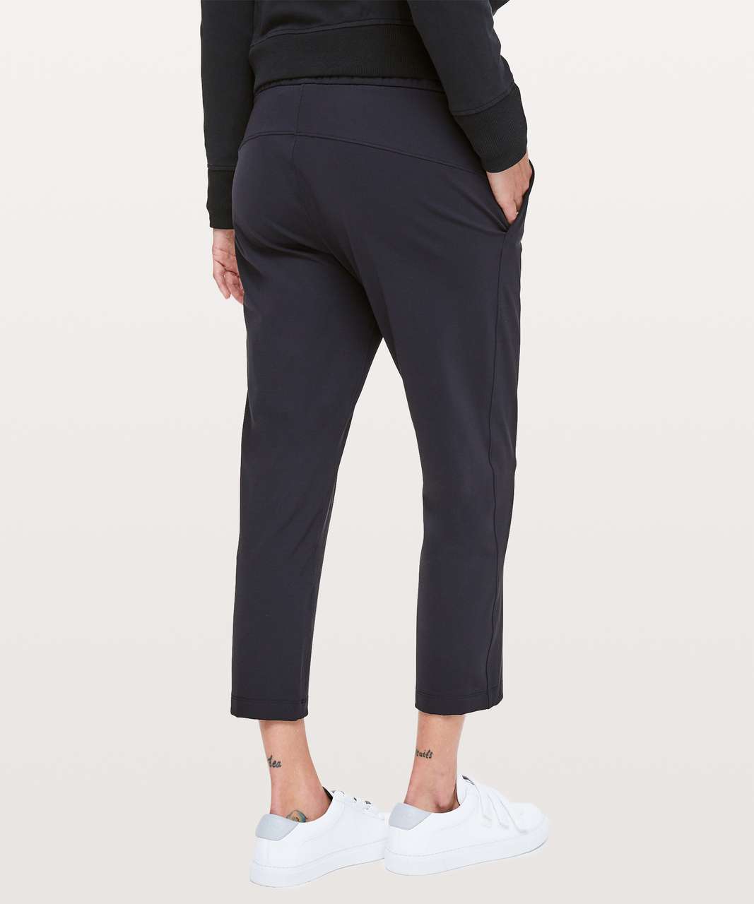 Lululemon On The Fly Crop *23" - Black (First Release)