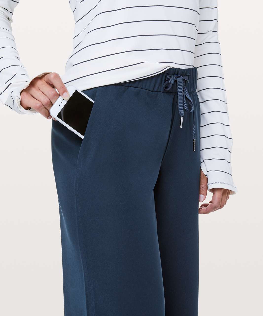 Lululemon On The Fly Pant *Wide Leg 31 - True Navy (First Release