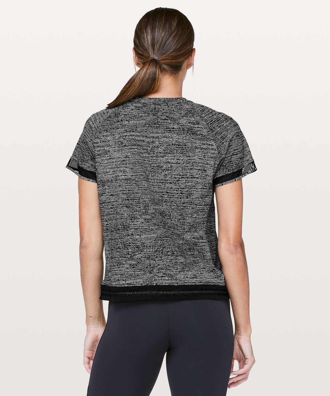 Lululemon Find Focus Short Sleeve - Twillines Ice Grey Black / Black