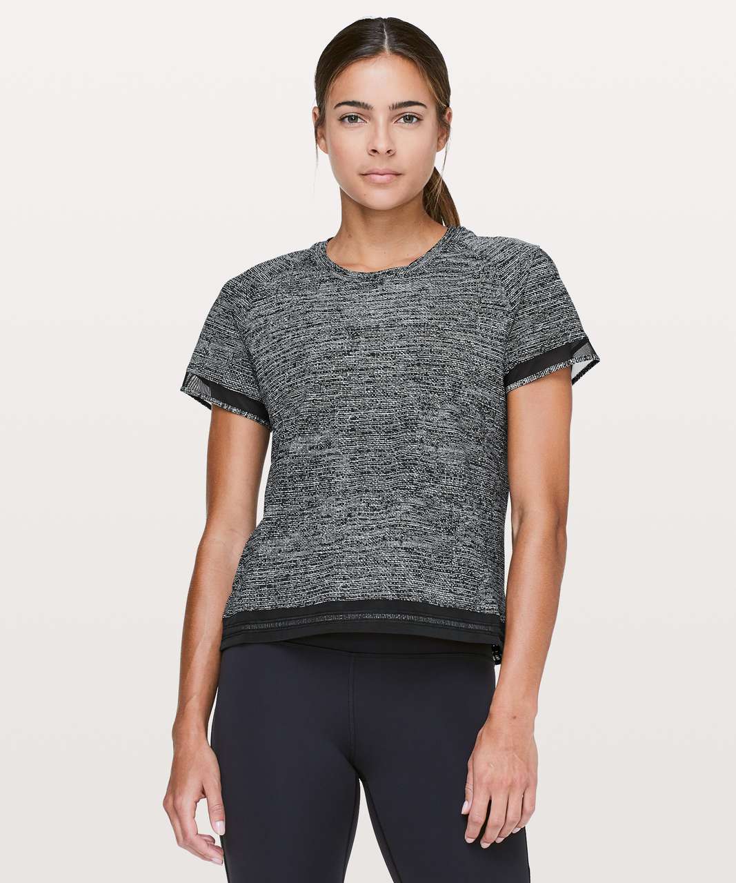 Lululemon Find Focus Short Sleeve - Twillines Ice Grey Black / Black