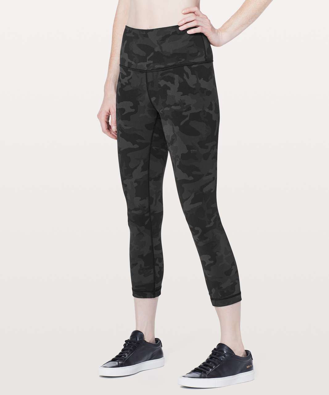 LULULEMON WUNDER UNDER CROP SAVASANA CAMO BLACK SOOT BLACK SIZE 6