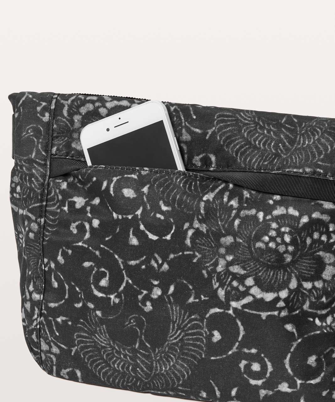 Lululemon Festival Bag II *5L - Motif Grey Black / Black