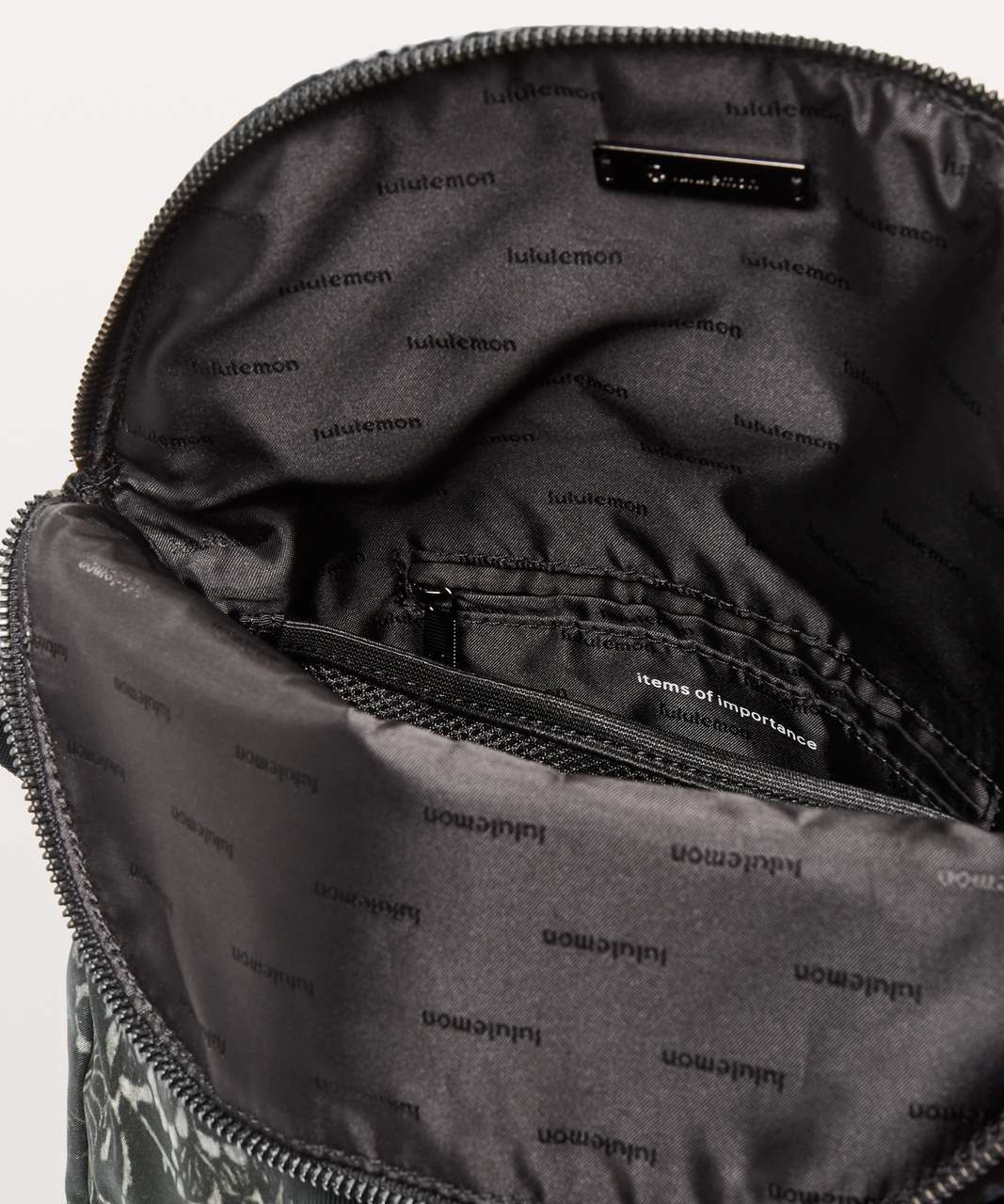 Lululemon Festival Bag II *5L - Motif Grey Black / Black