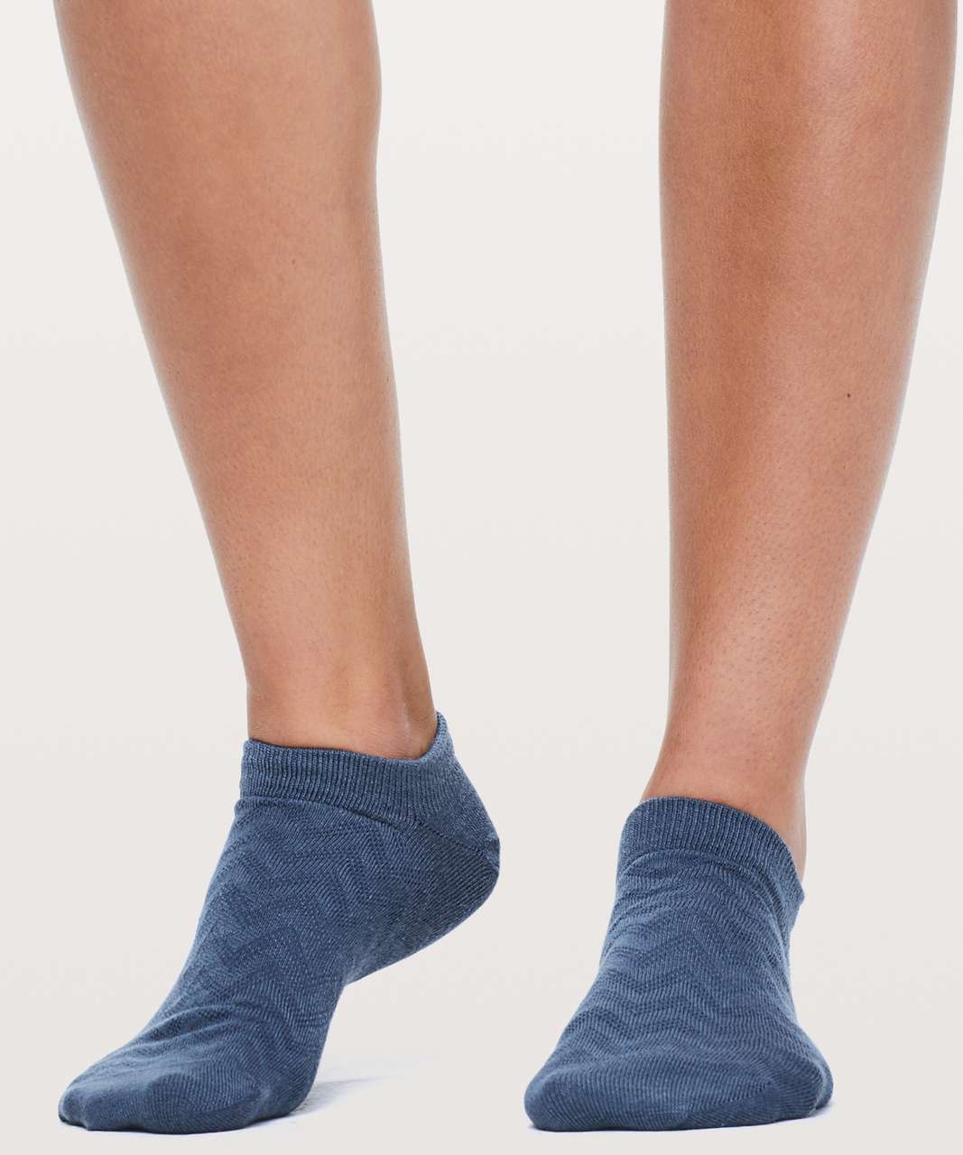 Lululemon On The Fly Sock - Thunder Blue