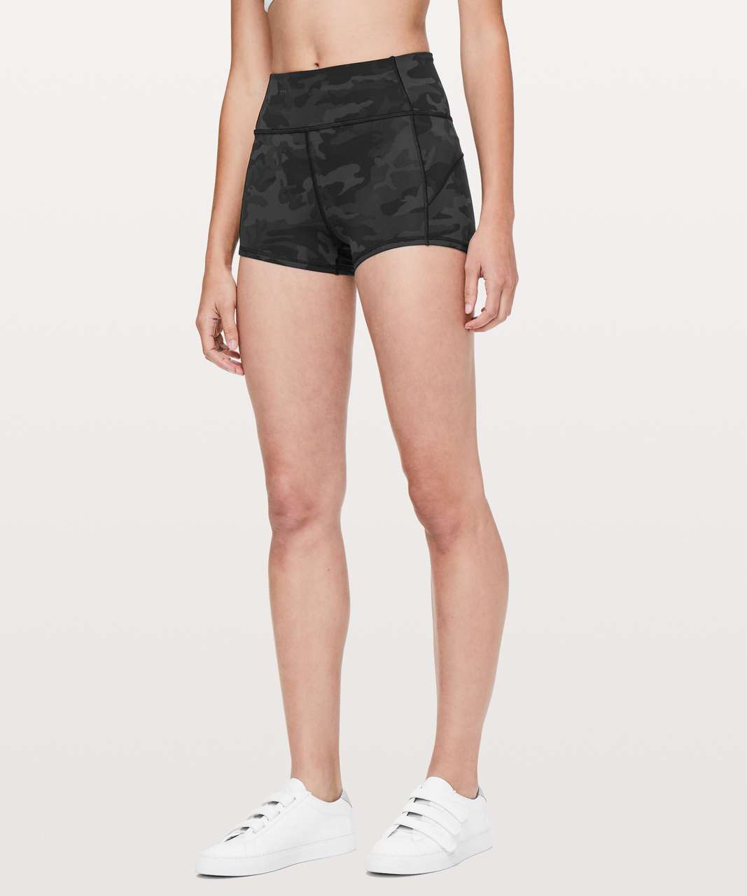 Lululemon In Movement Short Everlux 2.5 Size 4 Incognito Camo